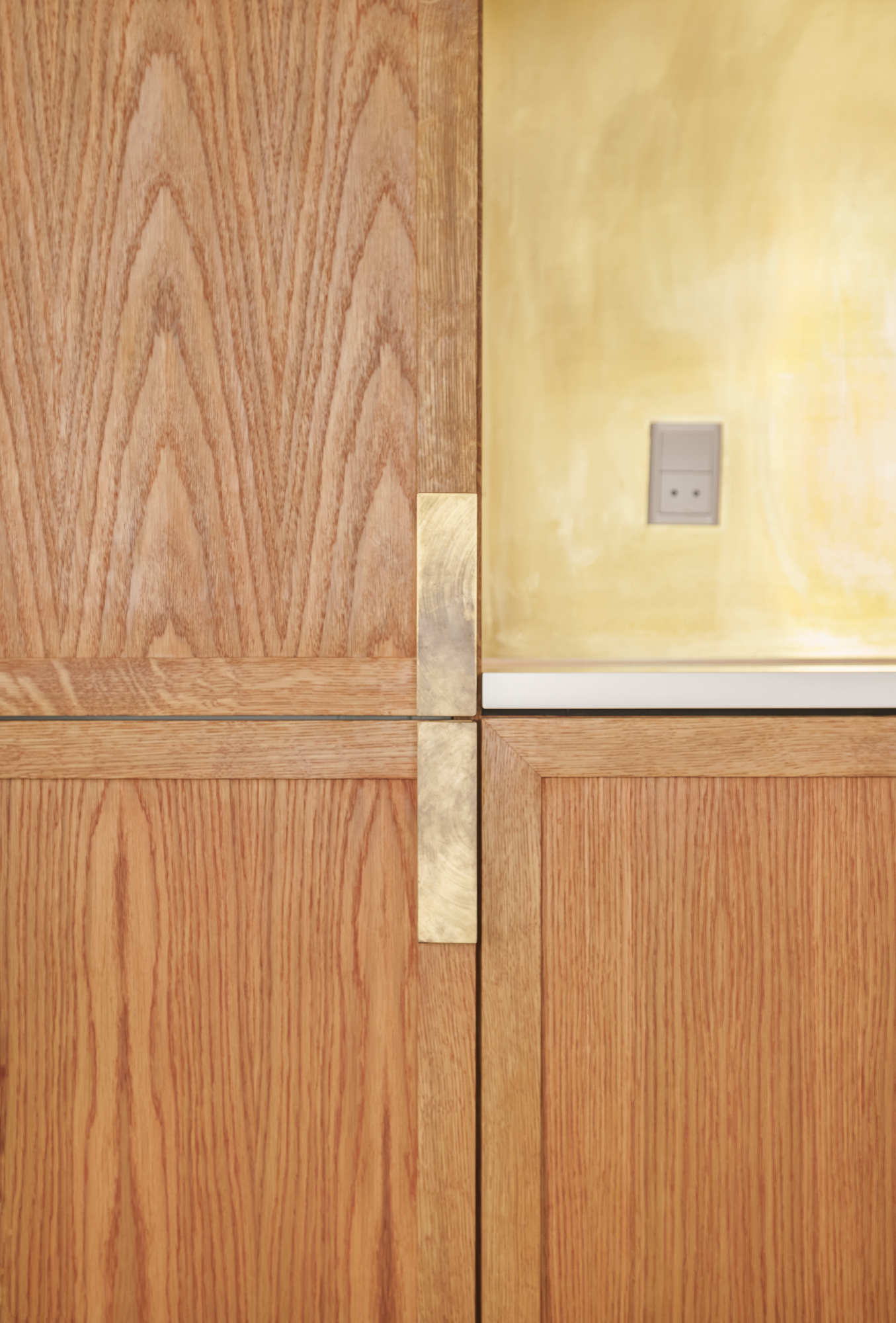 Venstre side – hvor låger og greb mødes